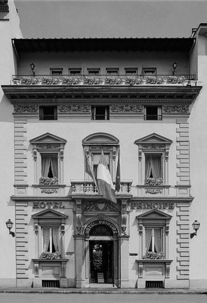 Hotel Principe Firenze building Lungarno Vespucci